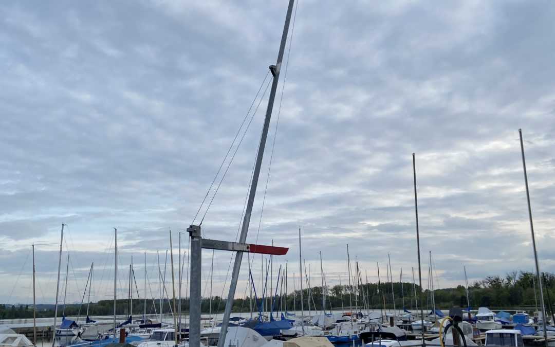 Grue de mâtage opérationnelle.